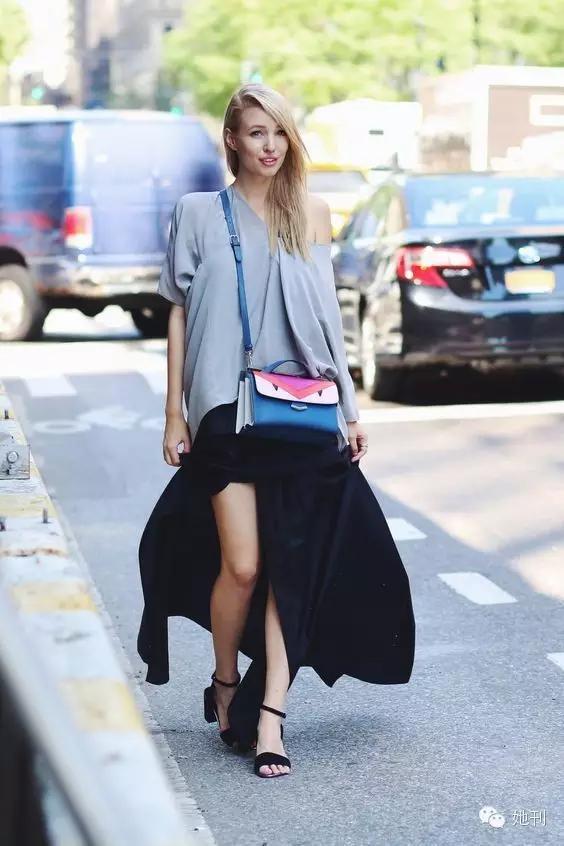 她不到160cm，却用几百块钱穿出了性价比最高的时尚教科书！