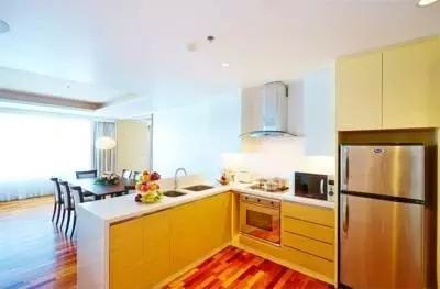 揭秘:真实的泰国人妖,昙花一现的美丽