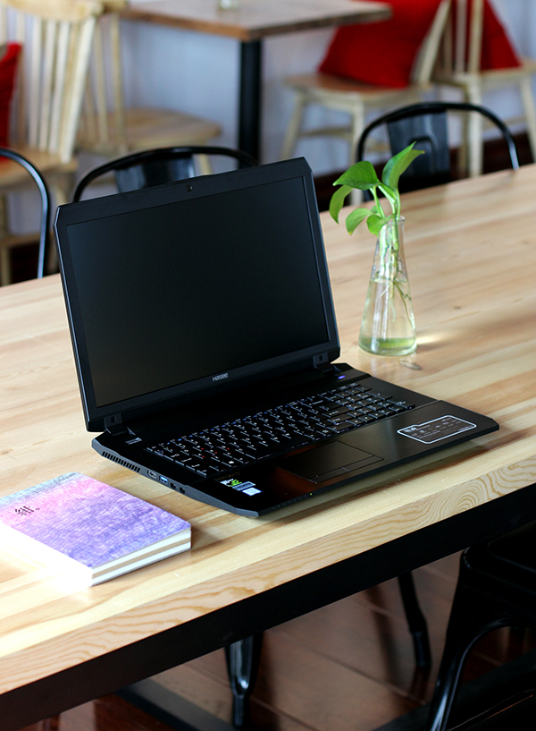 室友万元买神舟本只为玩LOL，开机7秒s，跑分23w