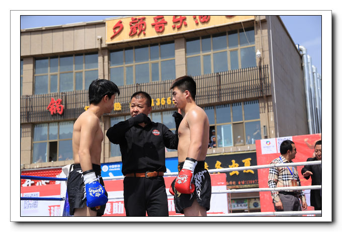 青海互助打起来了,昆仑对决又在青海互助上演搏击大战