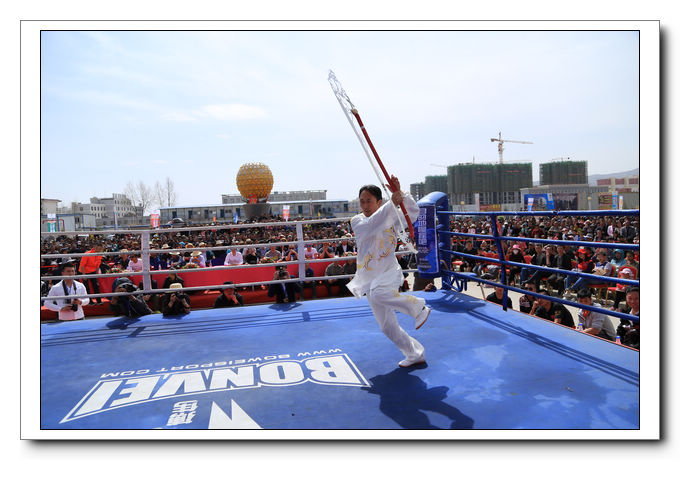 青海互助打起来了,昆仑对决又在青海互助上演搏击大战