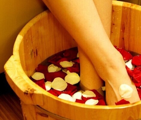坚持泡脚，几点泡脚对身体的好处