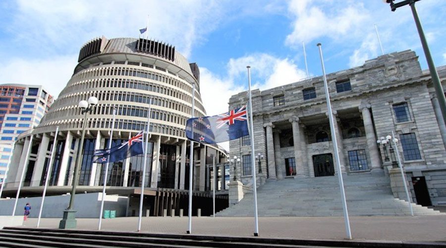 YS看新西兰：乳制品拍卖走低；房市放缓；新政府局面艰巨