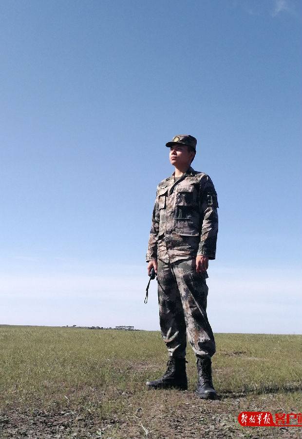 中秋月圆人团圆对军人的思念,军人中秋节简短诗句