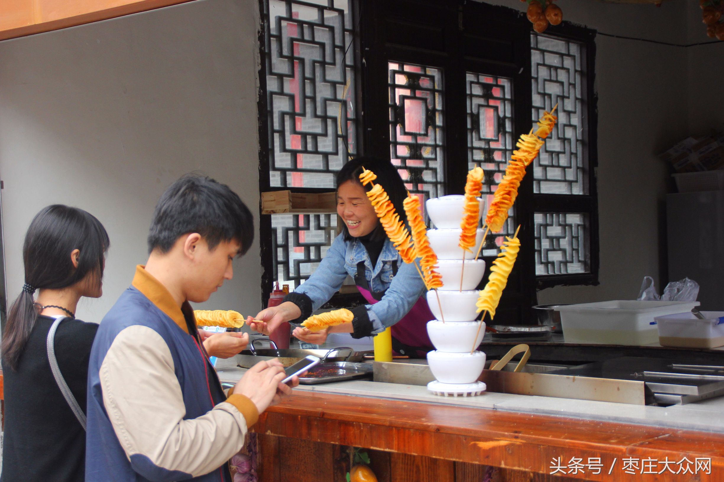 中秋汉服游园会体验传统文化,中秋民俗文化体验游