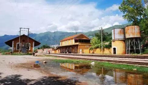 云南最美公路自驾出行攻略,自驾去云南沿途的风景美不胜收