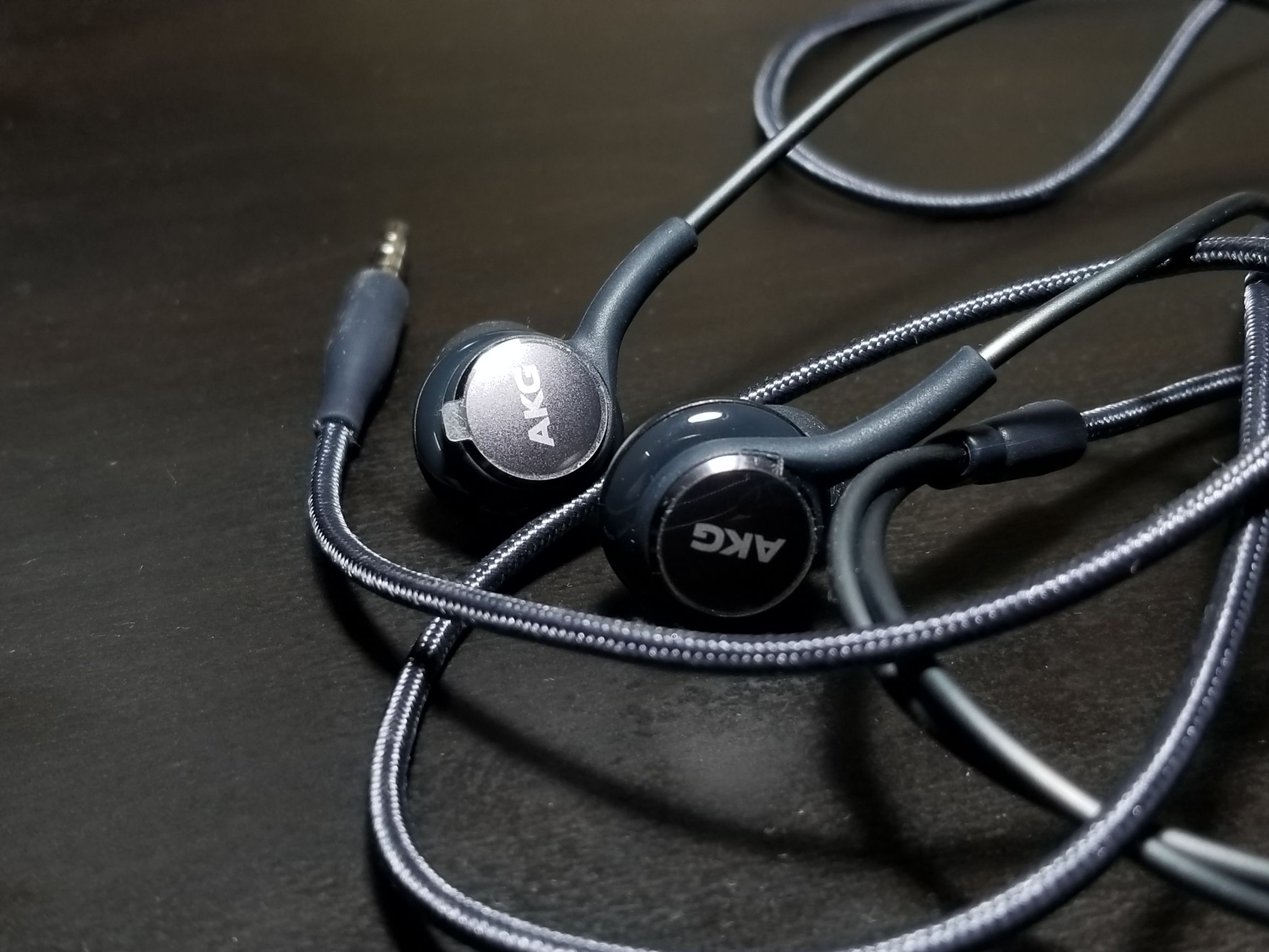 去泰国旅行带行李箱好不好,去泰国旅游上飞机携带物品