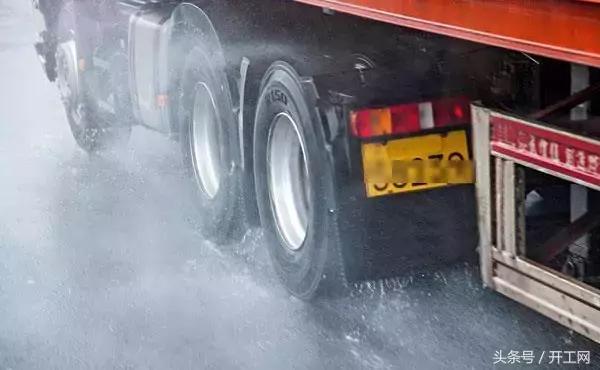 下雨天空气滤芯进水怎么办,雨天空滤会进雨水么