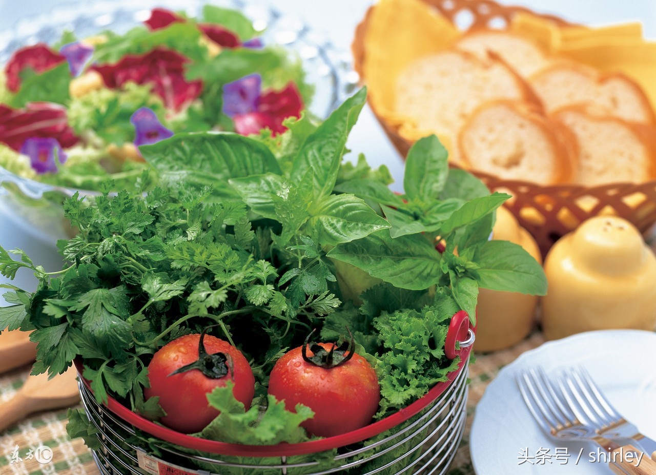 皮肤过敏色素沉淀的色斑怎么祛除,脸过敏留下的色素沉着怎么办