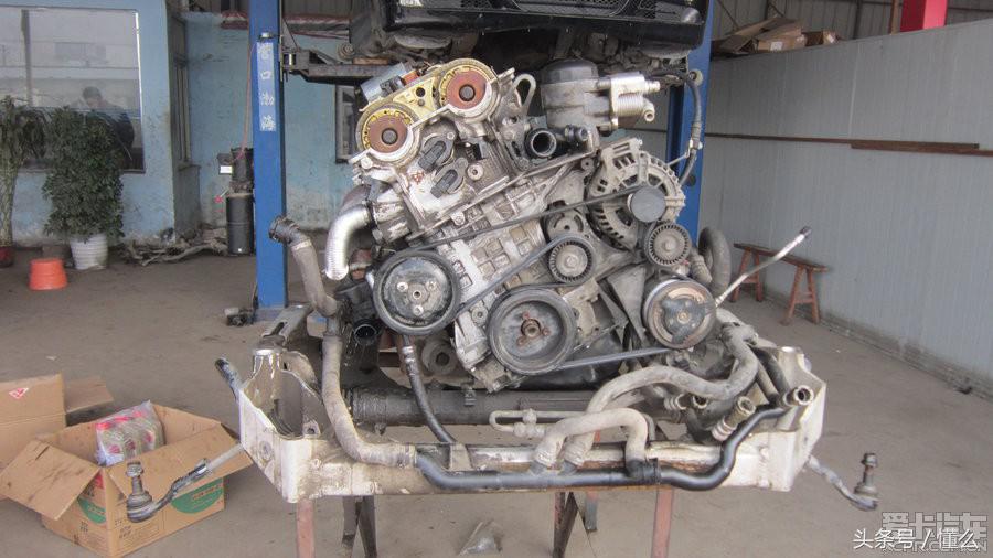 宝马320I大修发动机解决严重烧机油、冒蓝烟、尾气发臭问题