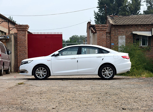 平民的我，人生的第一辆车：2017款帝豪GL