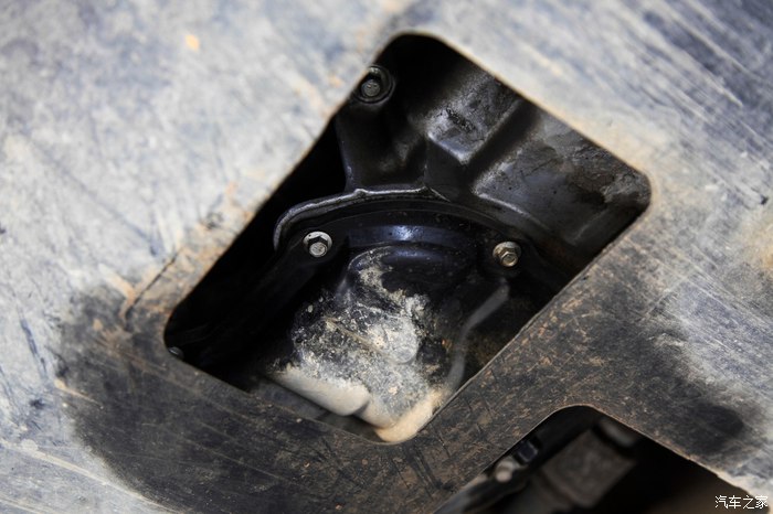 日产阳光——为何它从月销两万到月销一千？看完后，你会说：该！