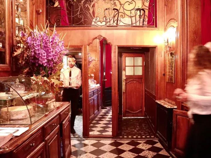 法国餐厅法式焗蜗牛,巴黎好吃的蜗牛餐厅