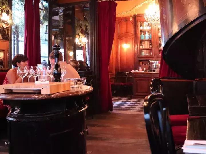 法国餐厅法式焗蜗牛,巴黎好吃的蜗牛餐厅