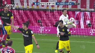 内马尔被踢伤的视频,足球赛场内马尔被激怒合集