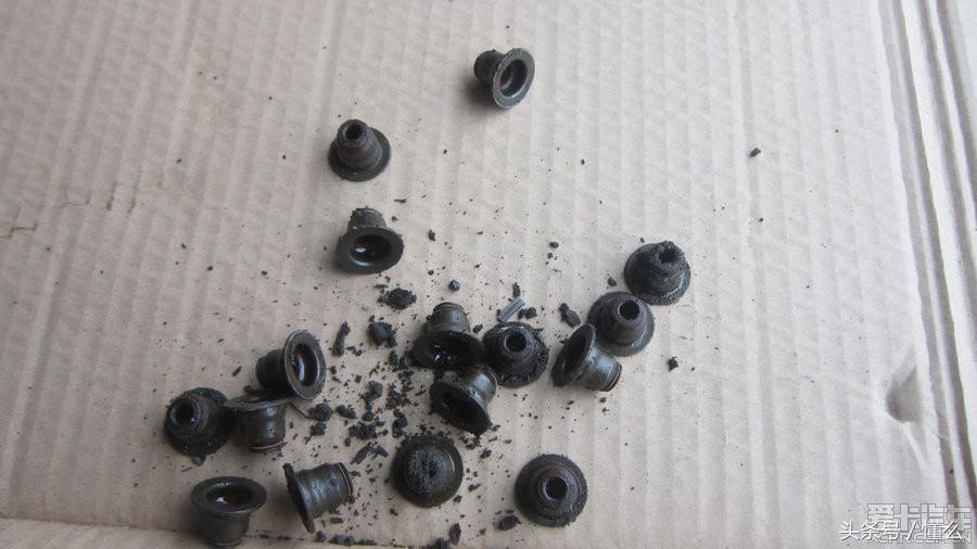 宝马320I大修发动机解决严重烧机油、冒蓝烟、尾气发臭问题