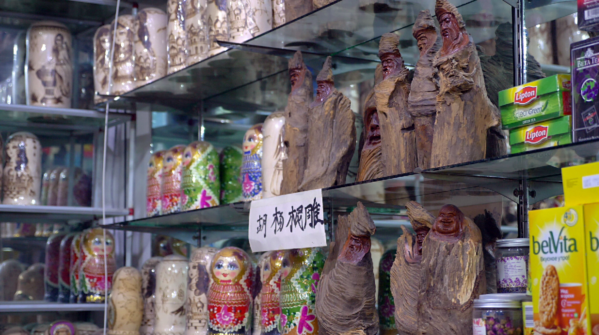 一群90后自驾*疆新**霍尔果斯解密中国哈萨克斯坦合作中心