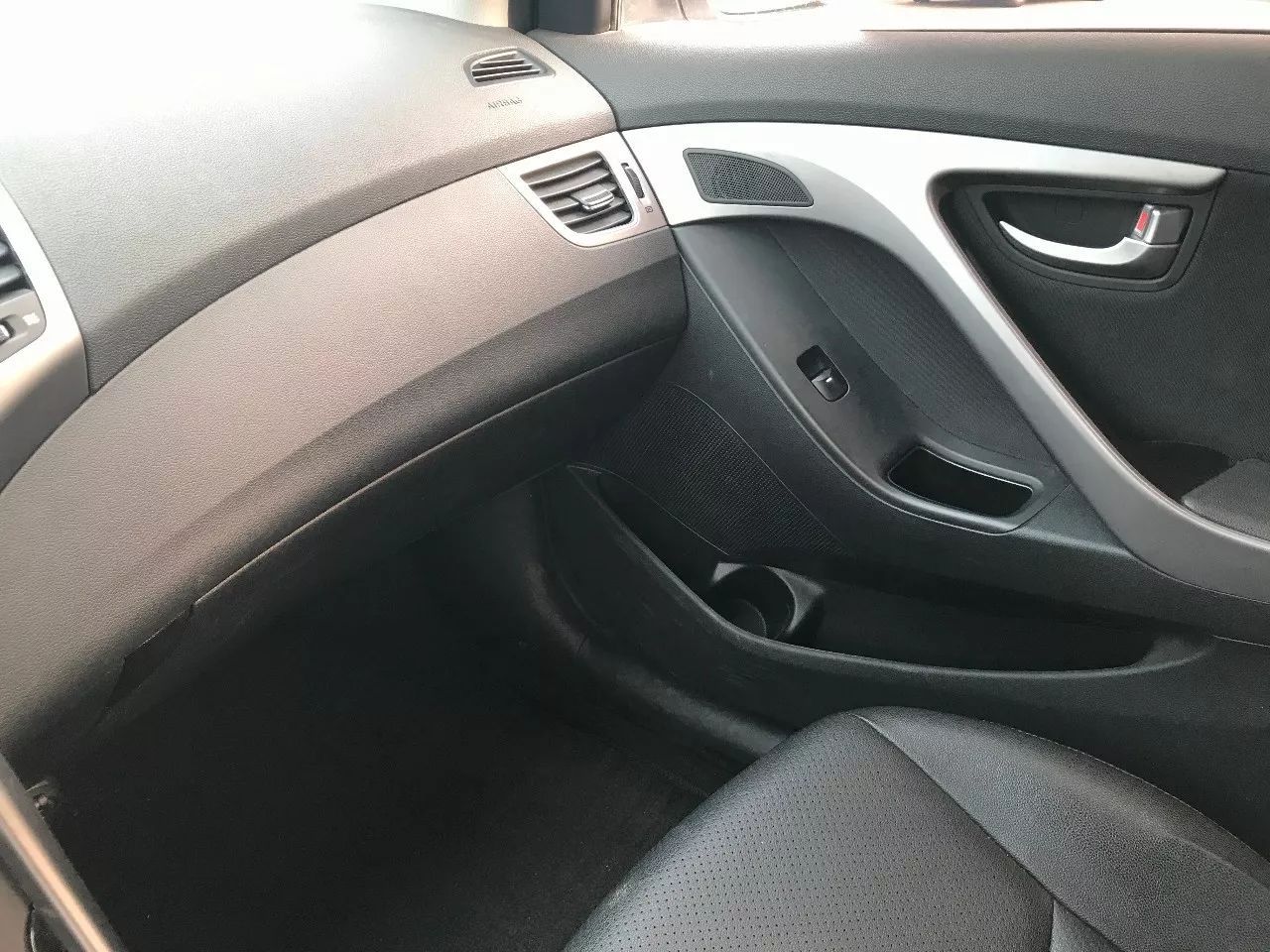 现代伊兰特elantra1.5自吸,现代朗动和伊兰特的区别