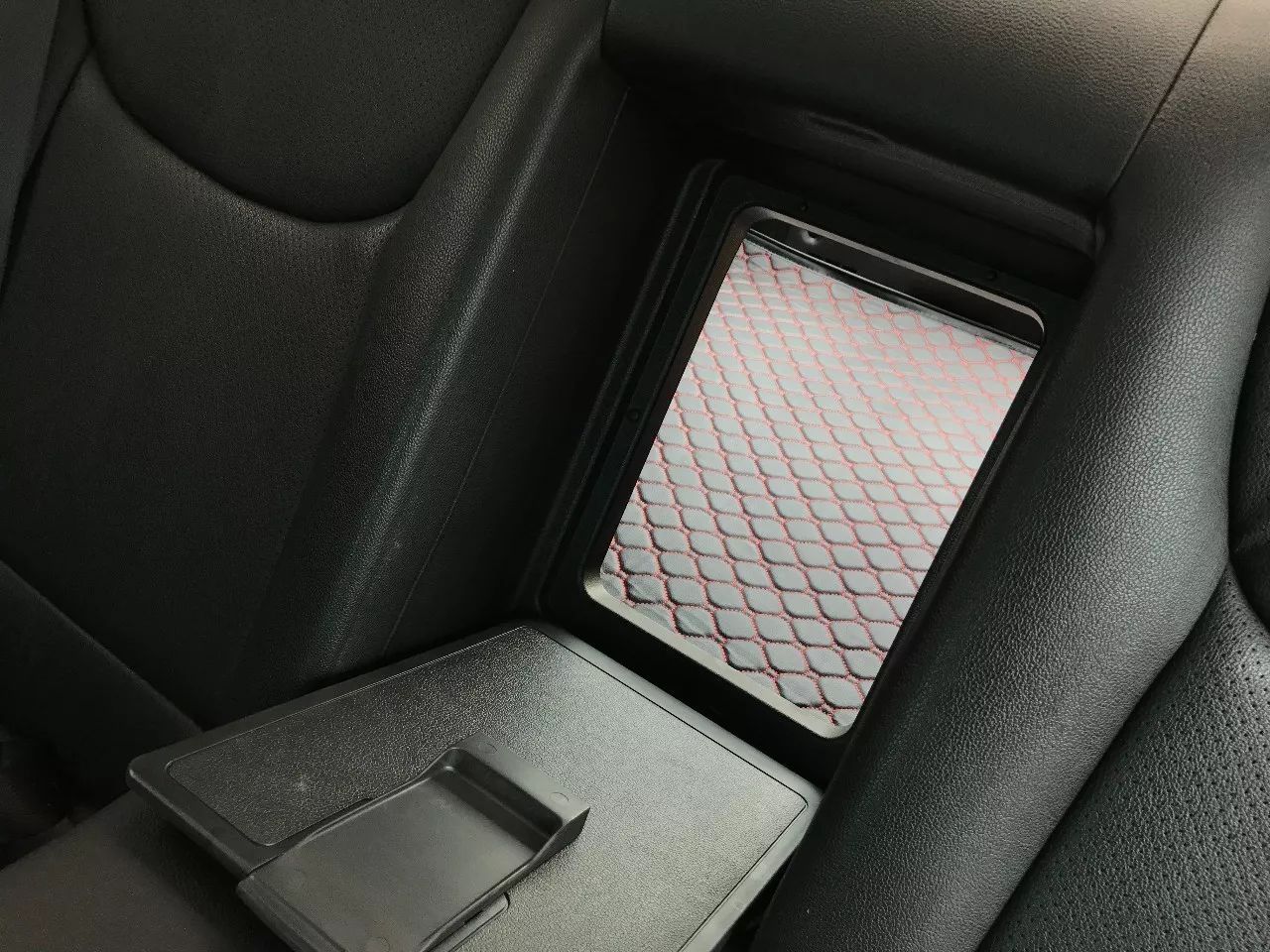 现代伊兰特elantra1.5自吸,现代朗动和伊兰特的区别