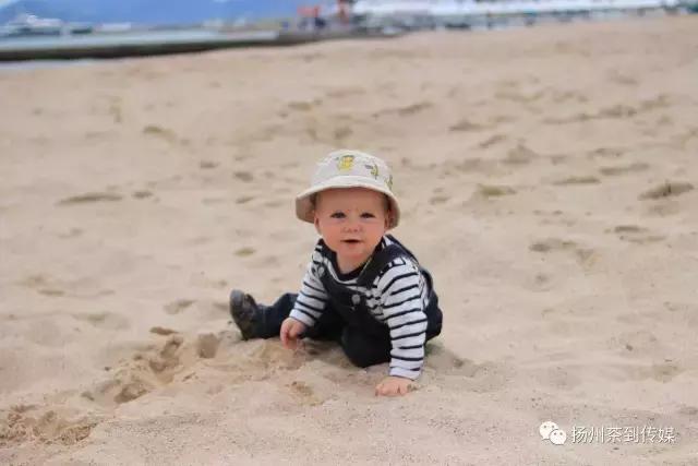 “西游记”国庆中秋特辑，扛着国货单反镜头在欧洲“扫街”测评