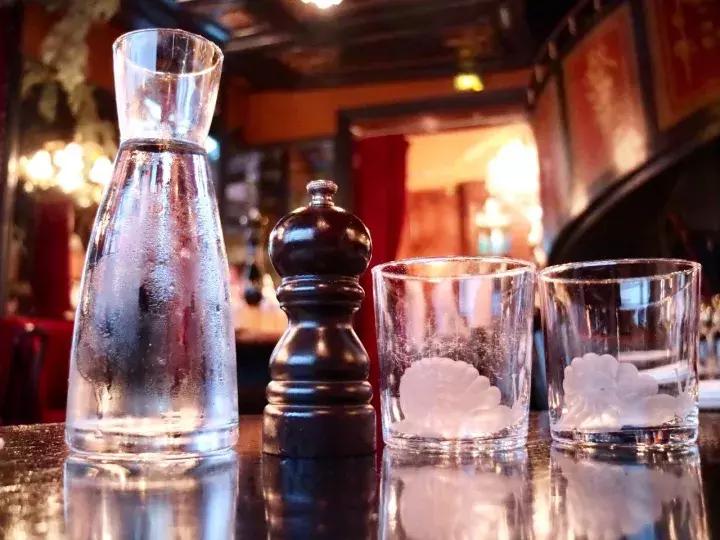 法国餐厅法式焗蜗牛,巴黎好吃的蜗牛餐厅