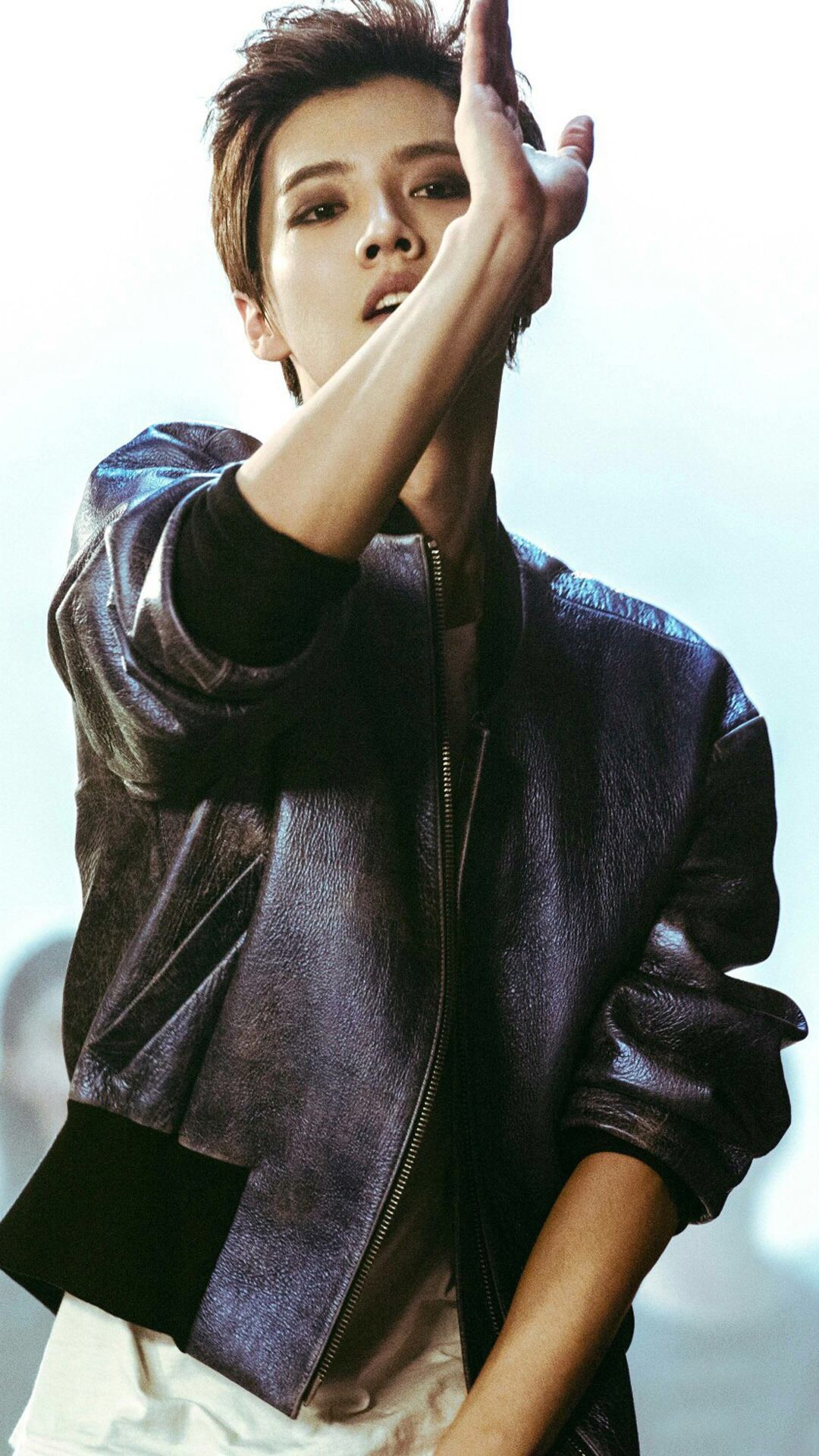 鹿晗高清手机壁纸大图,鹿晗高清壁纸2017卡通