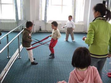 40种自制幼儿体育器械废物利用,幼儿园自制户外体育器械保龄球