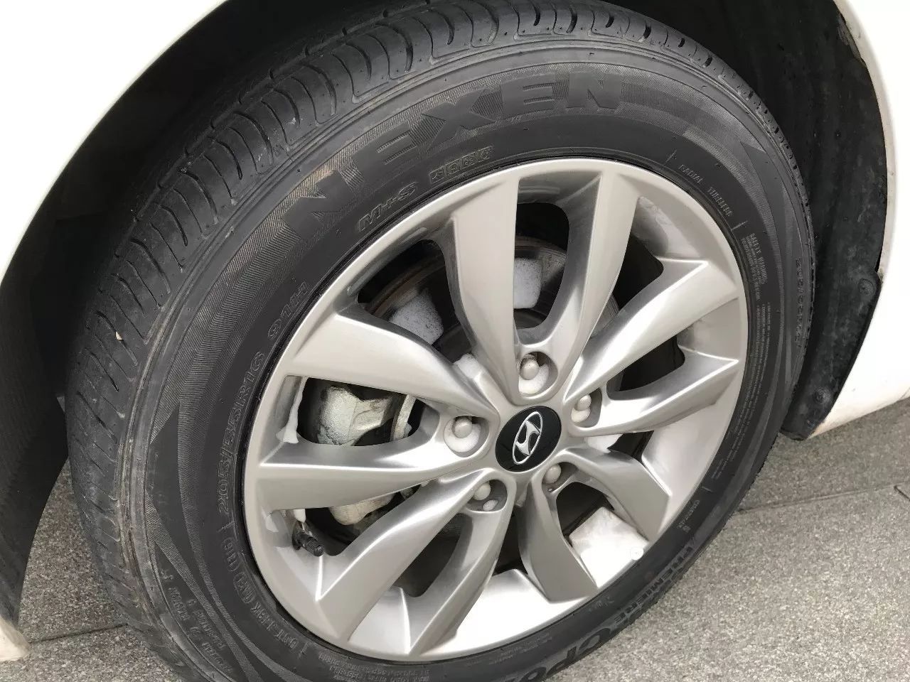 现代伊兰特elantra1.5自吸,现代朗动和伊兰特的区别