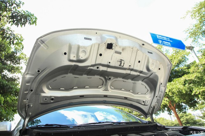 日产阳光——为何它从月销两万到月销一千？看完后，你会说：该！