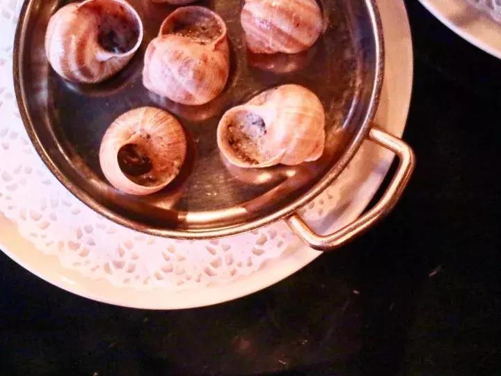 法国餐厅法式焗蜗牛,巴黎好吃的蜗牛餐厅