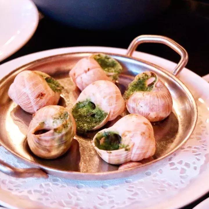 法国餐厅法式焗蜗牛,巴黎好吃的蜗牛餐厅