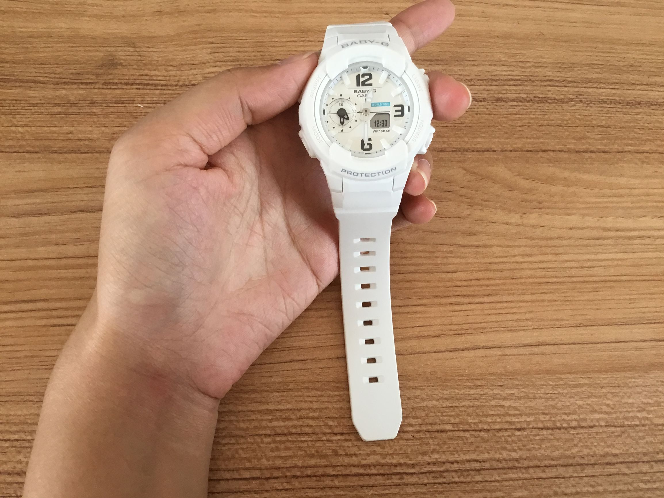 卡西欧运动白色手表掉漆怎么补漆,卡西欧手表氧化变色处理方法