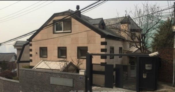 金泰希rain约会,rain金泰熙情侣装