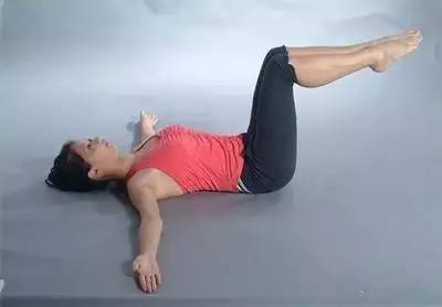 普拉提脊椎灵活训练30分钟,普拉提脊柱发力训练方法慢动作