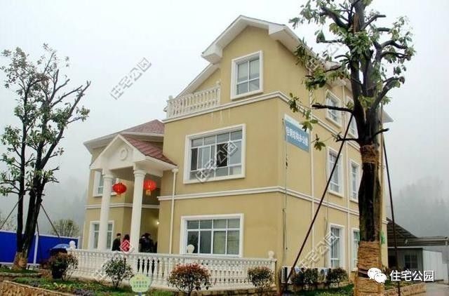 湖北二层农村自建小别墅毛坯造价,为什么农村自建房轻钢别墅不多