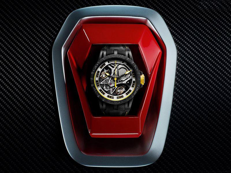 这辆小牛戴上手表后，身价就暴涨到400万，连大牛都自叹不如！