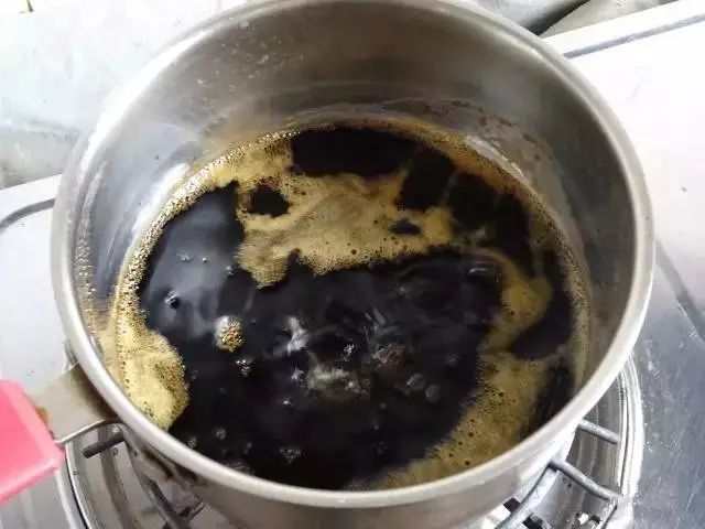 为什么饭店的酱油这么好吃,为什么饭店酱油不会很咸