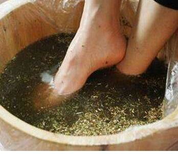 拔火罐能祛湿体内的湿气吗,祛除湿气拔火罐方法