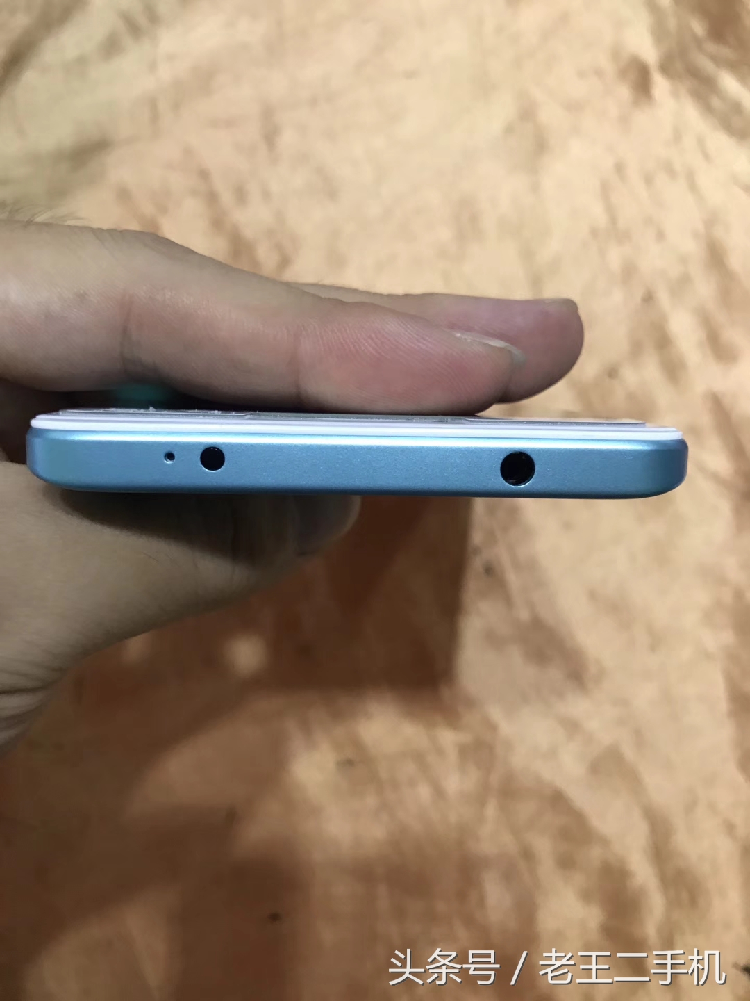 性能好两百元以下的手机,五六百左右的二手机