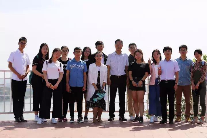 三无月饼食品安全你敢吃吗,原来你吃了那么多假月饼