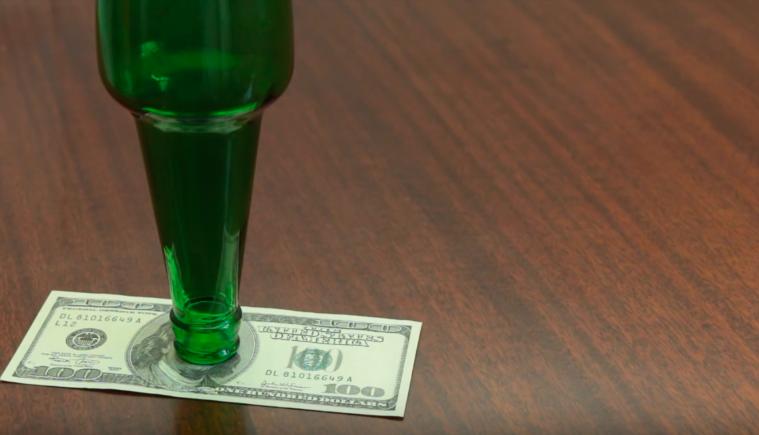 探索下如何破解酒吧常玩的5个把戏!我刚学会了用香烟切柠檬!