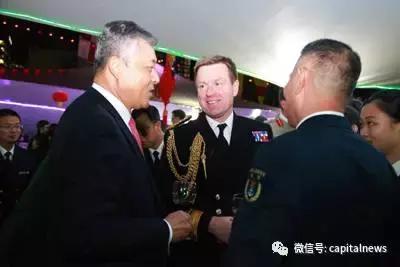 中国海军舰艇访问英国泰晤士河,中国海军震撼全世界