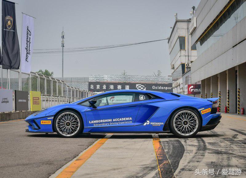 那转瞬即逝的车，每一款都是上品之作，你是否有能力拥有它