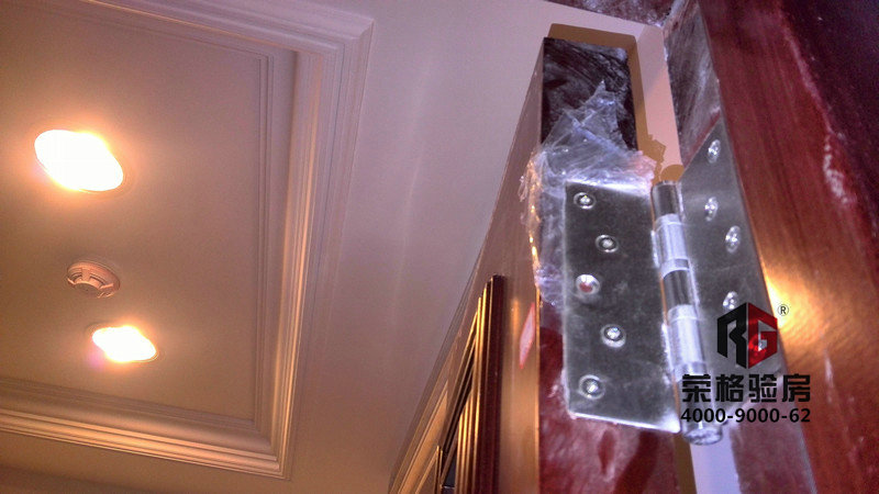 入户门门板变形怎么修复,入户门变形了漏风怎么办