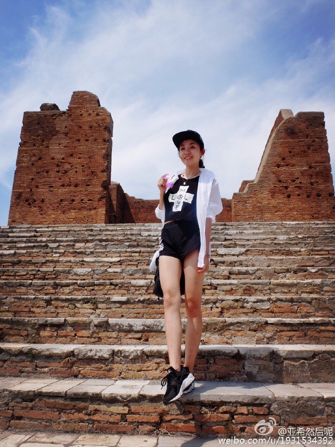 朱亚希:一位你无法忽视的90后美女扑克选手