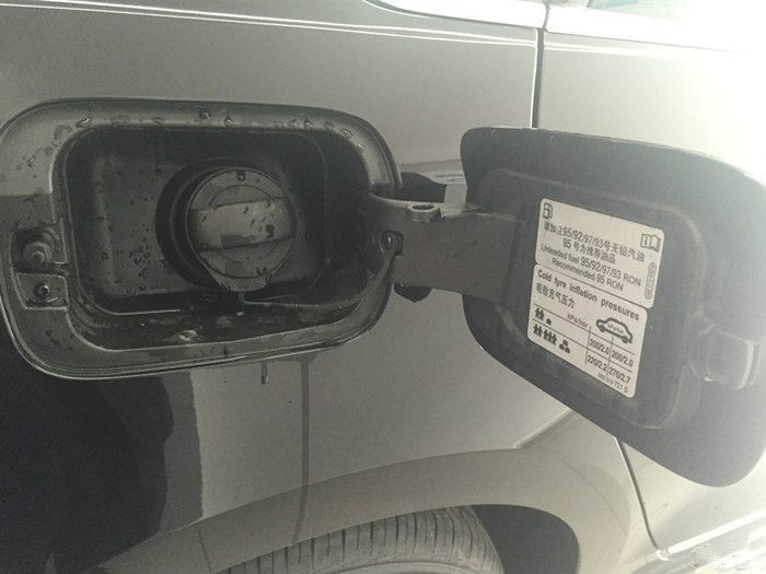 16年吉利金刚实际油耗,16款吉利金刚油耗高吗