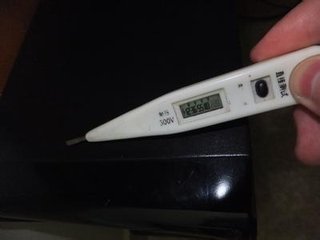 机箱漏电的原因及解决方法,电脑下雨机箱漏电什么原因