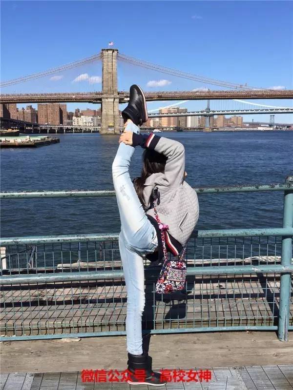 欧阳娜娜三姐妹颜值相差大,欧阳娜娜三姐妹一共几岁了