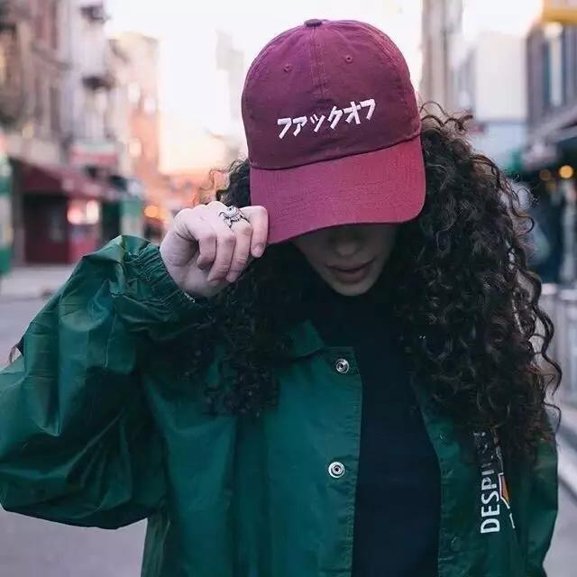 5张照片时尚潮流穿搭,50岁潮人穿搭