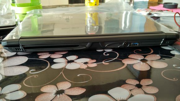 8000买电脑和手机哪个划算些,7500块笔记本跟台式机选择